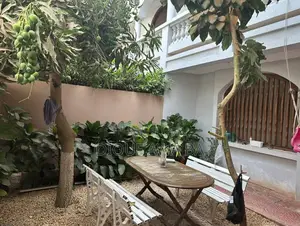 5chbre Villa dans Villa R+1 À Louer à Louer