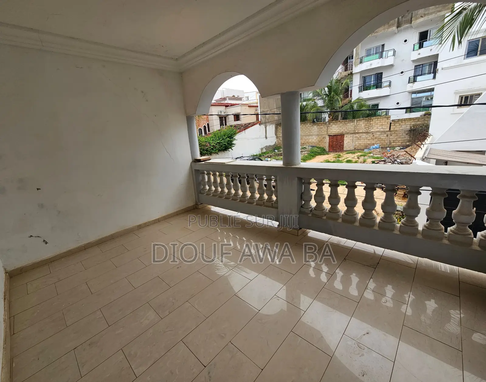 5chbre Villa dans Villa R+1 À Louer à Louer