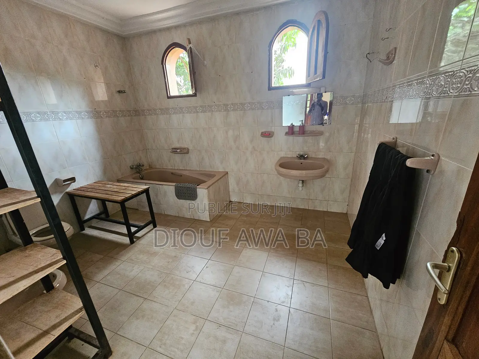 5chbre Villa dans Villa R+1 À Louer à Louer