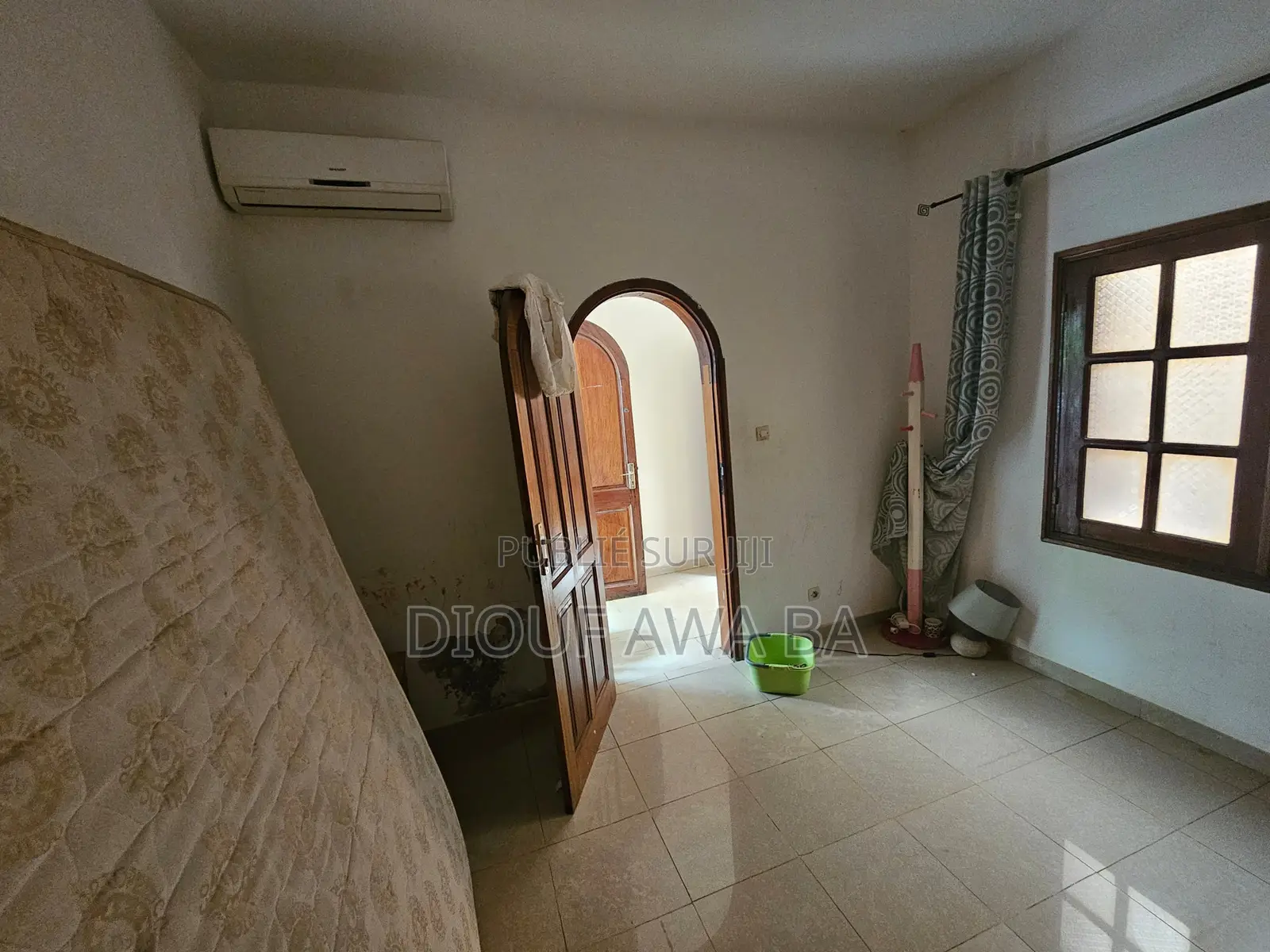 5chbre Villa dans Villa R+1 À Louer à Louer