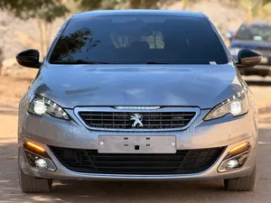 Peugeot 308 2018 Gris