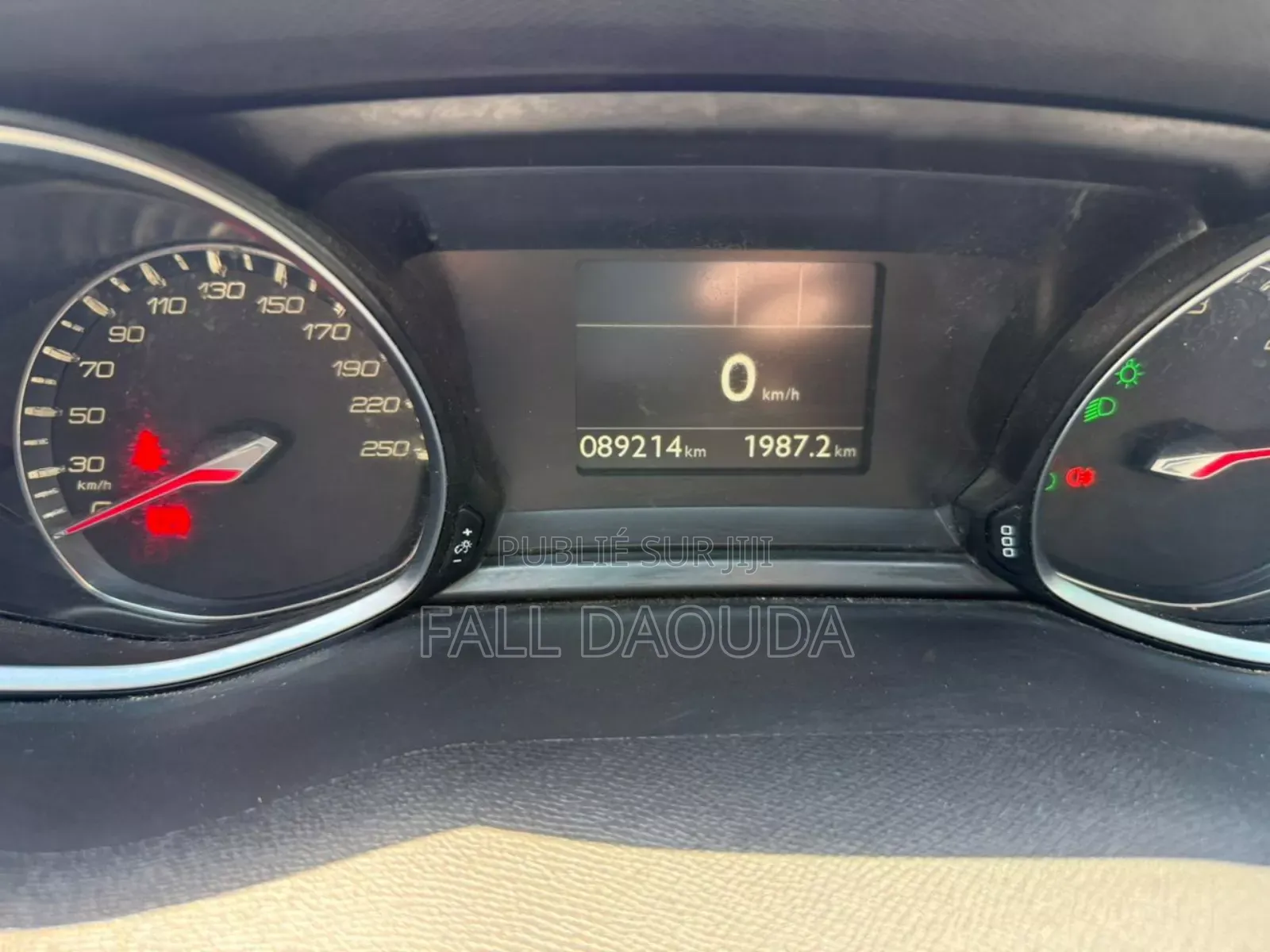 Peugeot 308 2018 Gris