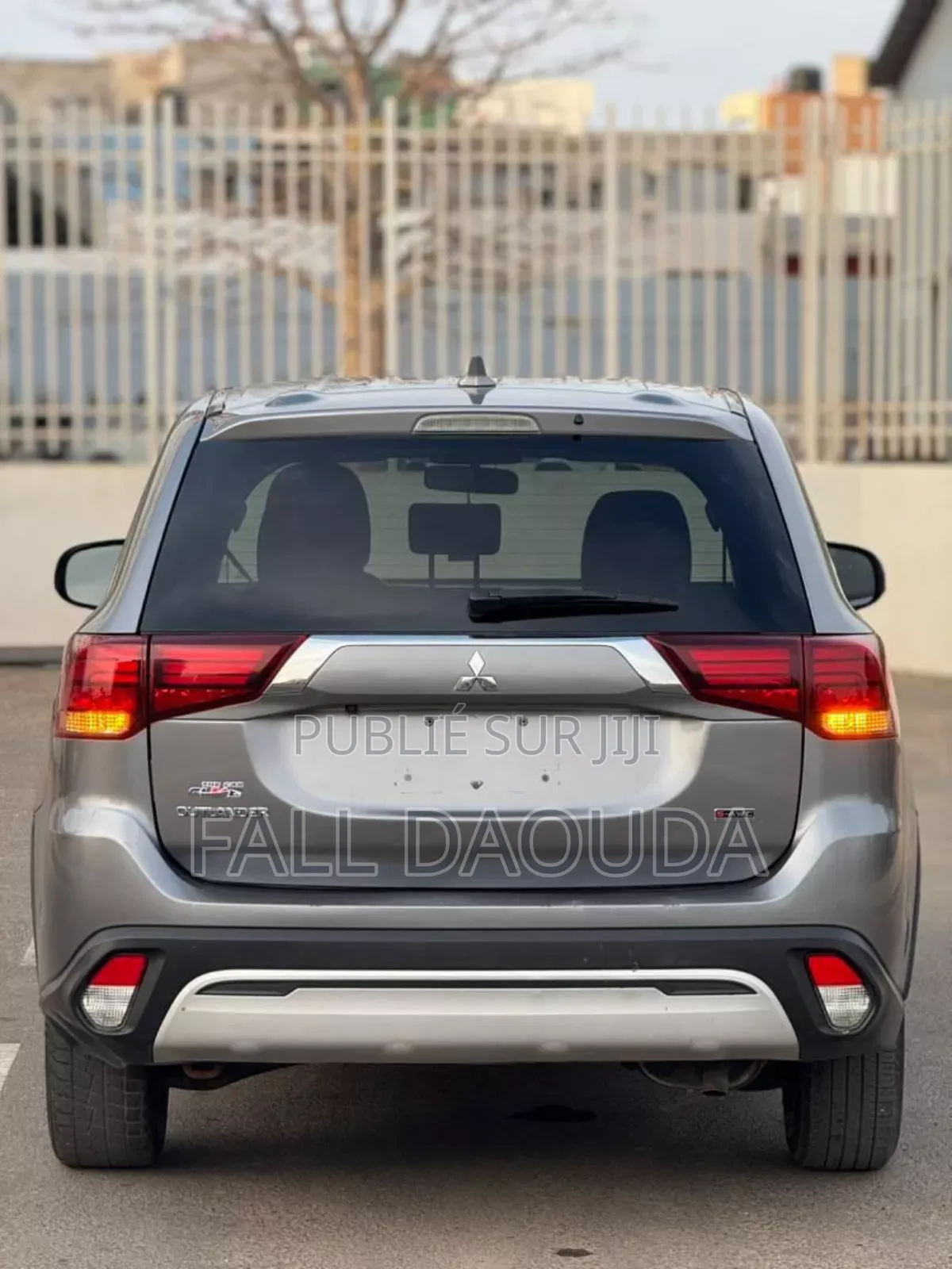 Mitsubishi Outlander 2020 Gris