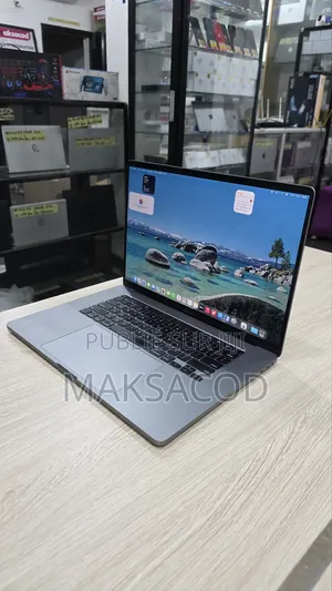 Ordinateur Portable Apple MacBook Pro 2019 32GB Intel Core I9 SSD 512GB