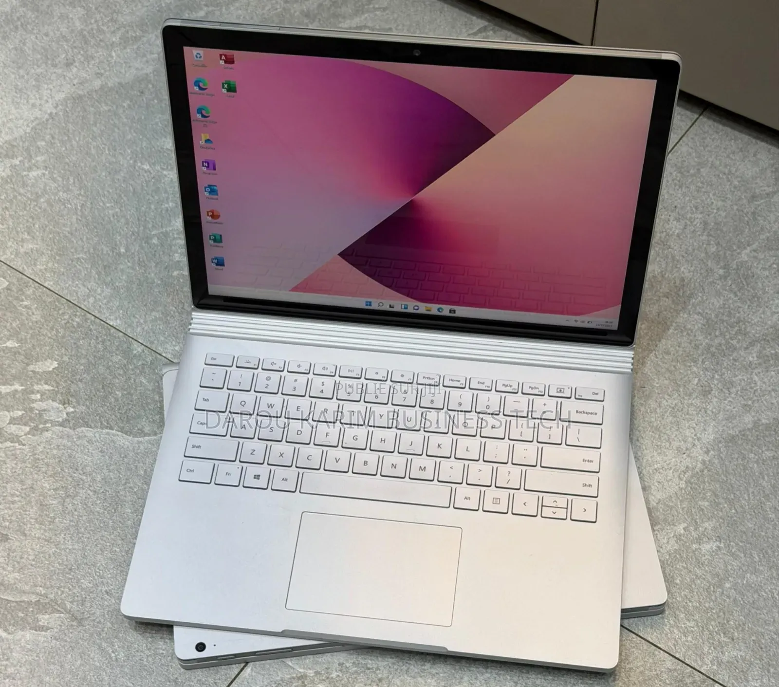 New Microsoft Surface Book 3 32GB Intel Core I7 SSD 1T