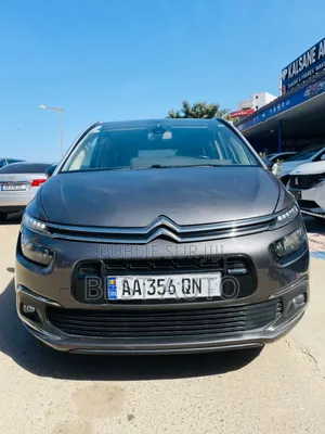 Citroen C4 2018 Gris
