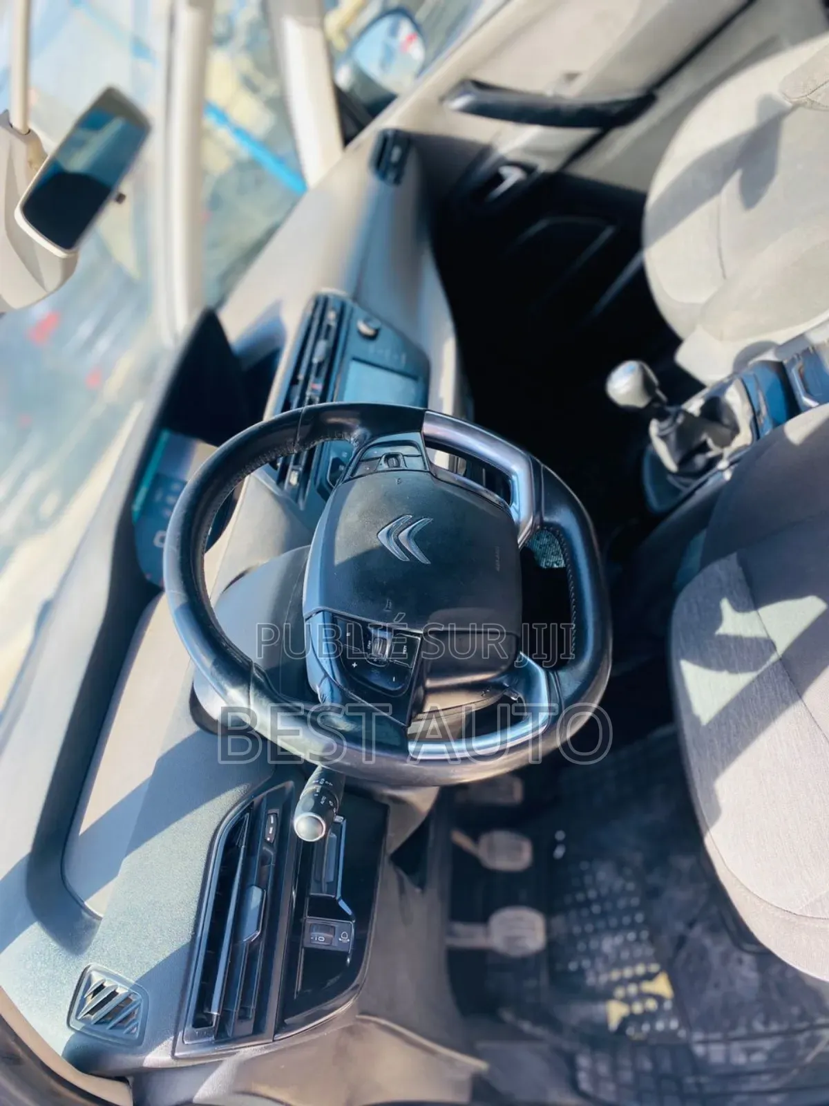 Citroen C4 2018 Gris