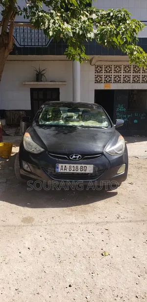 Hyundai Elantra GLS Sedan FWD (1.8L 4cyl 6A) 2013 Black