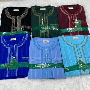 Je Vent Des Habits De Qualité Venant De Maroc Et Doubaï