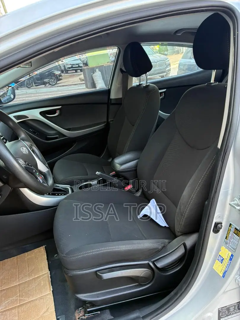 Hyundai Elantra 2016 Gris