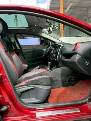 Renault Clio 2018 Rouge