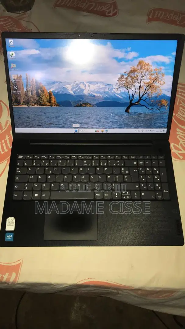 Ordinateur Portable Lenovo Autre 4GB Intel Celeron HDD 250GB