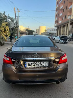 Nissan Altima 2017 Noir