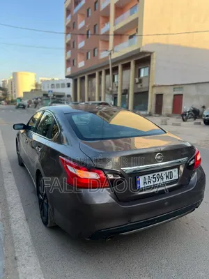 Nissan Altima 2017 Noir