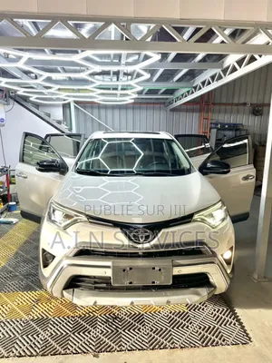Toyota RAV4 2018 Blanc