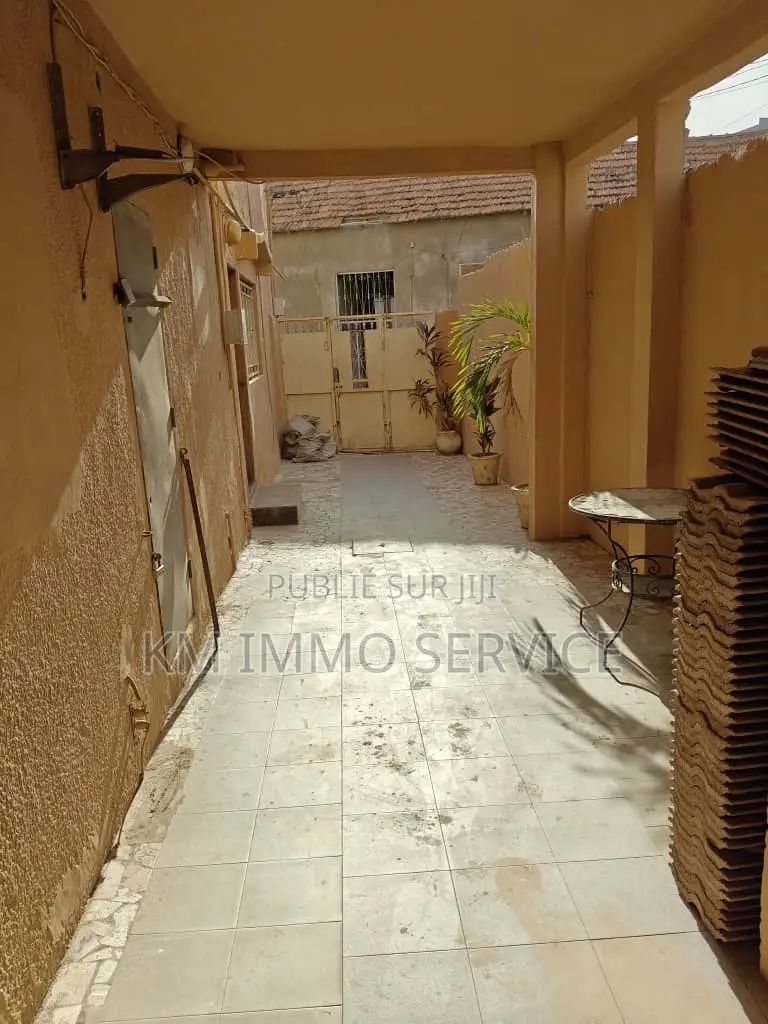 8chbre Villa dans Villa À Vendre - En à Vendre