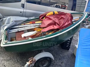 Bateaux De Pêche + Remorque, Voile, Rame Et Gilets De Sauvetage