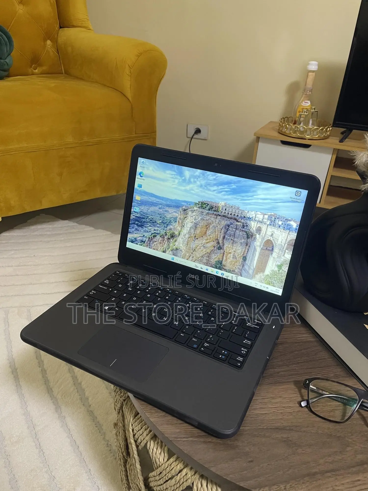 Ordinateur Portable Dell Latitude 3310 8GB Intel Core I5 SSD 256GB