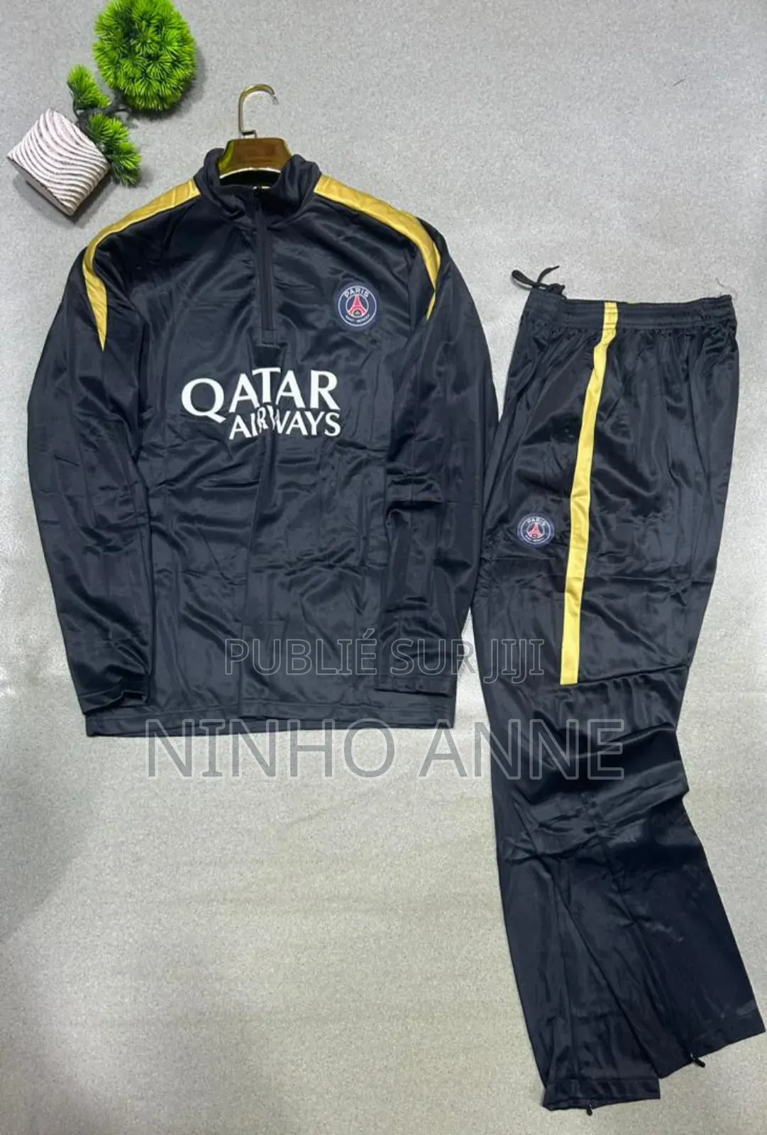 Vêtements Accessoires