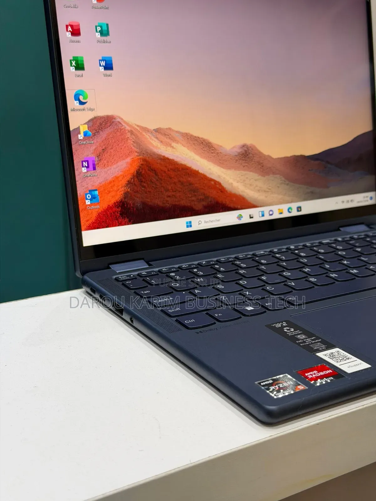 New Ordinateur Portable Lenovo Yoga 700 8GB Intel Core I5 SSD 256GB