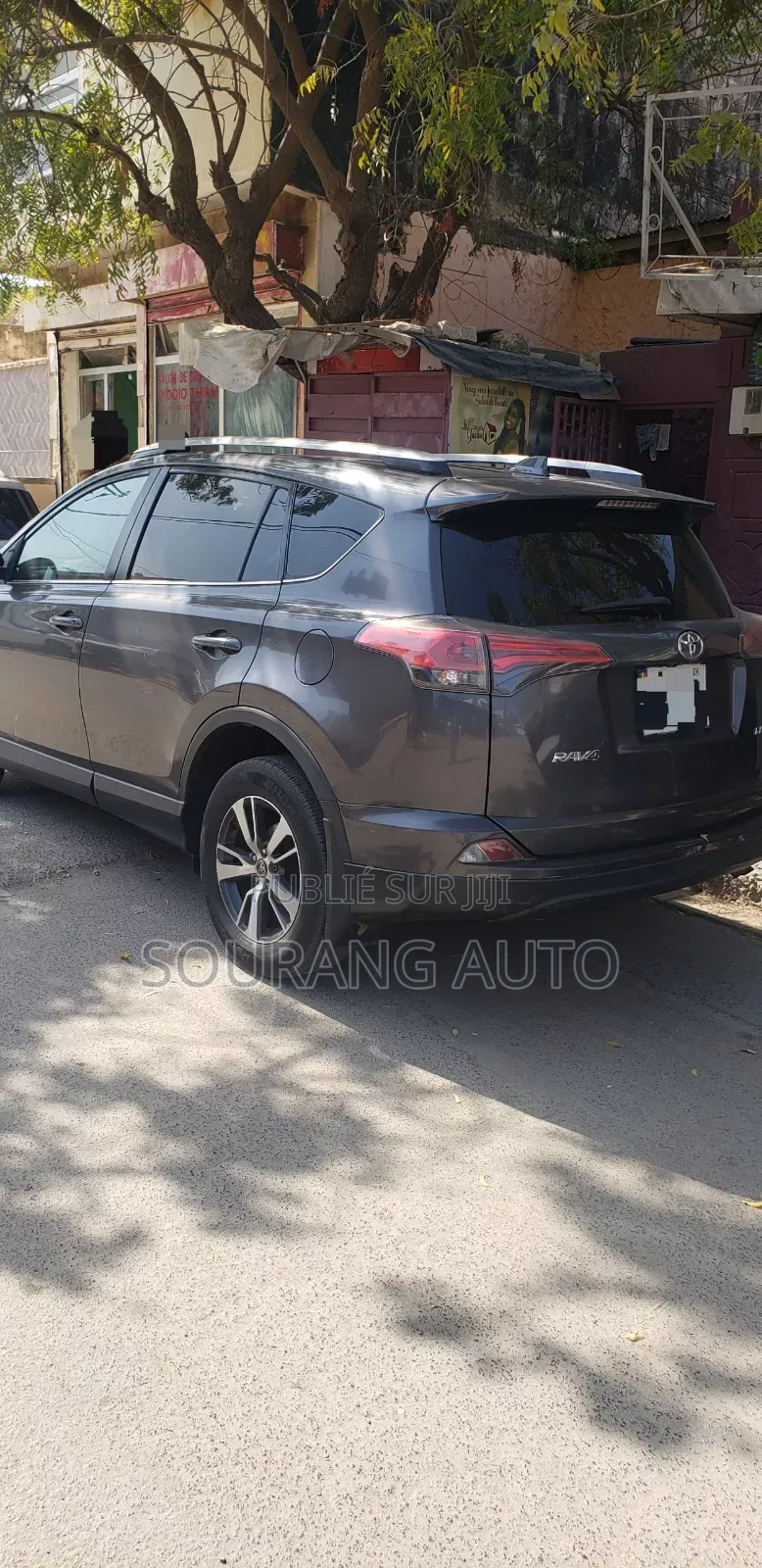 Toyota RAV4 LE 4dr SUV AWD (2.5L 4cyl 6A) 2018 Black