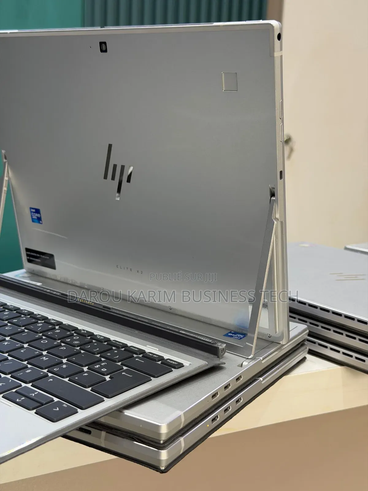 New Ordinateur portable HP Elite X2 G8 16GB Intel Core i5 SSD 256GB