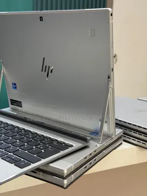 New Ordinateur portable HP Elite X2 G8 16GB Intel Core i5 SSD 256GB