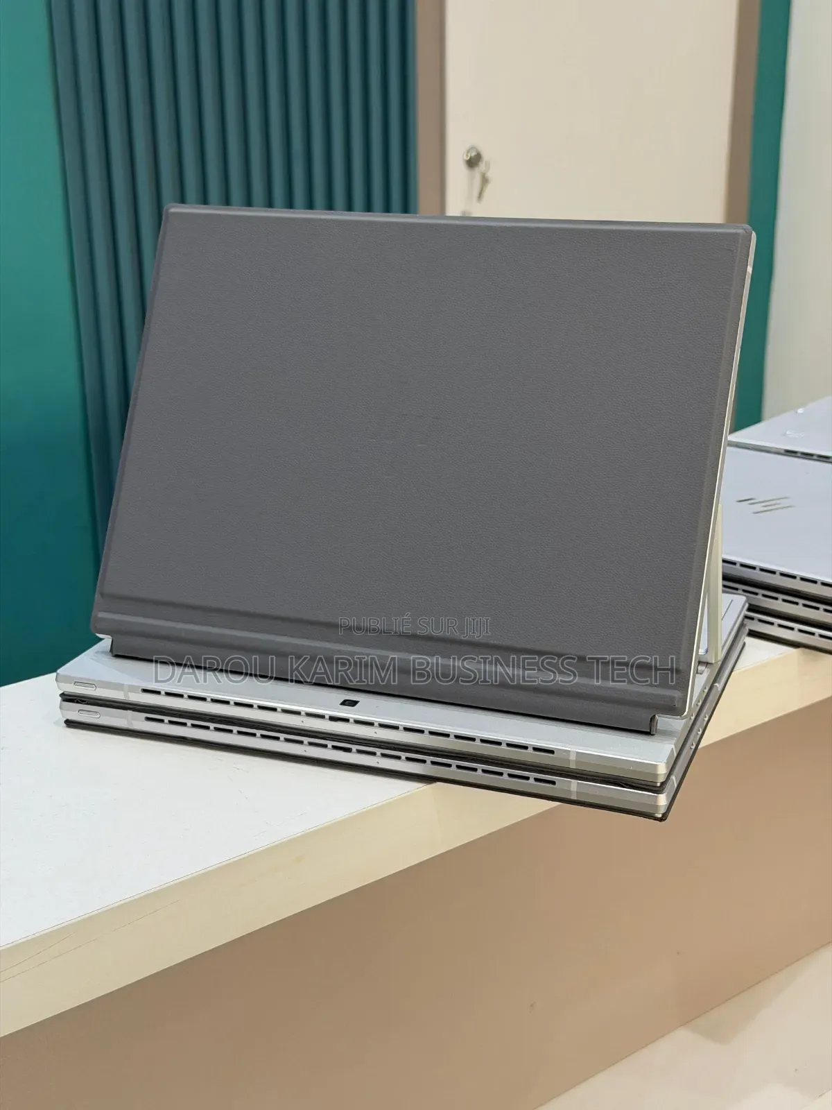 New Ordinateur portable HP Elite X2 G8 16GB Intel Core i5 SSD 256GB