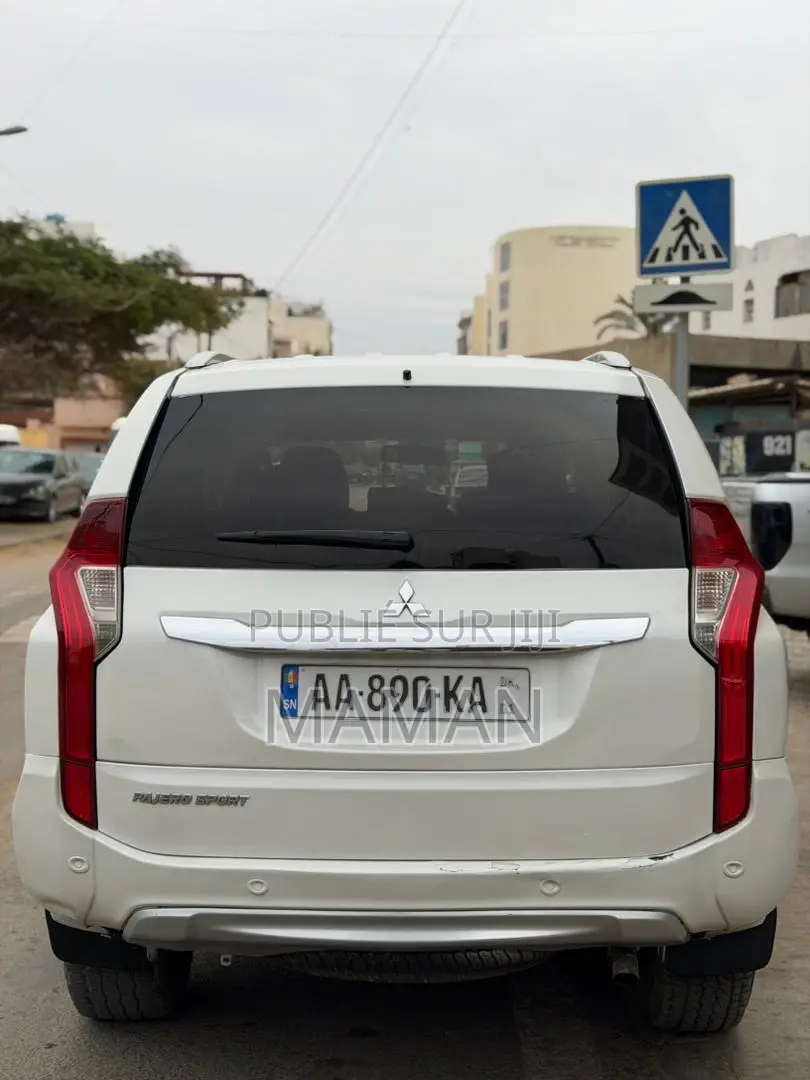 Mitsubishi Pajero 2018 Blanc