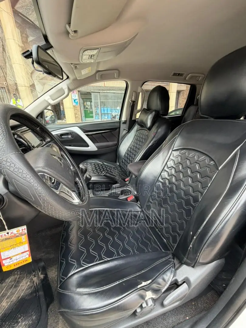 Mitsubishi Pajero 2018 Blanc