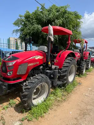Tracteur Dongfeng Amec Df754