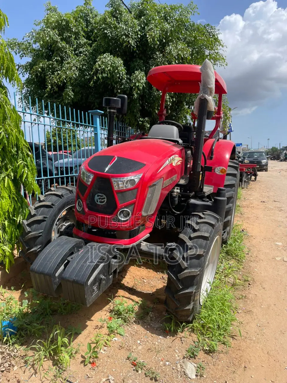 Tracteur Dongfeng Amec Df754