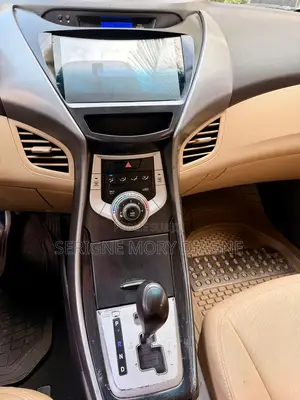 Hyundai Elantra 2013 Blanc