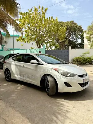 Hyundai Elantra 2013 Blanc
