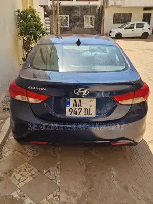 Hyundai Elantra 2013 Black