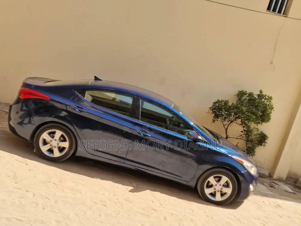 Hyundai Elantra 2013 Black