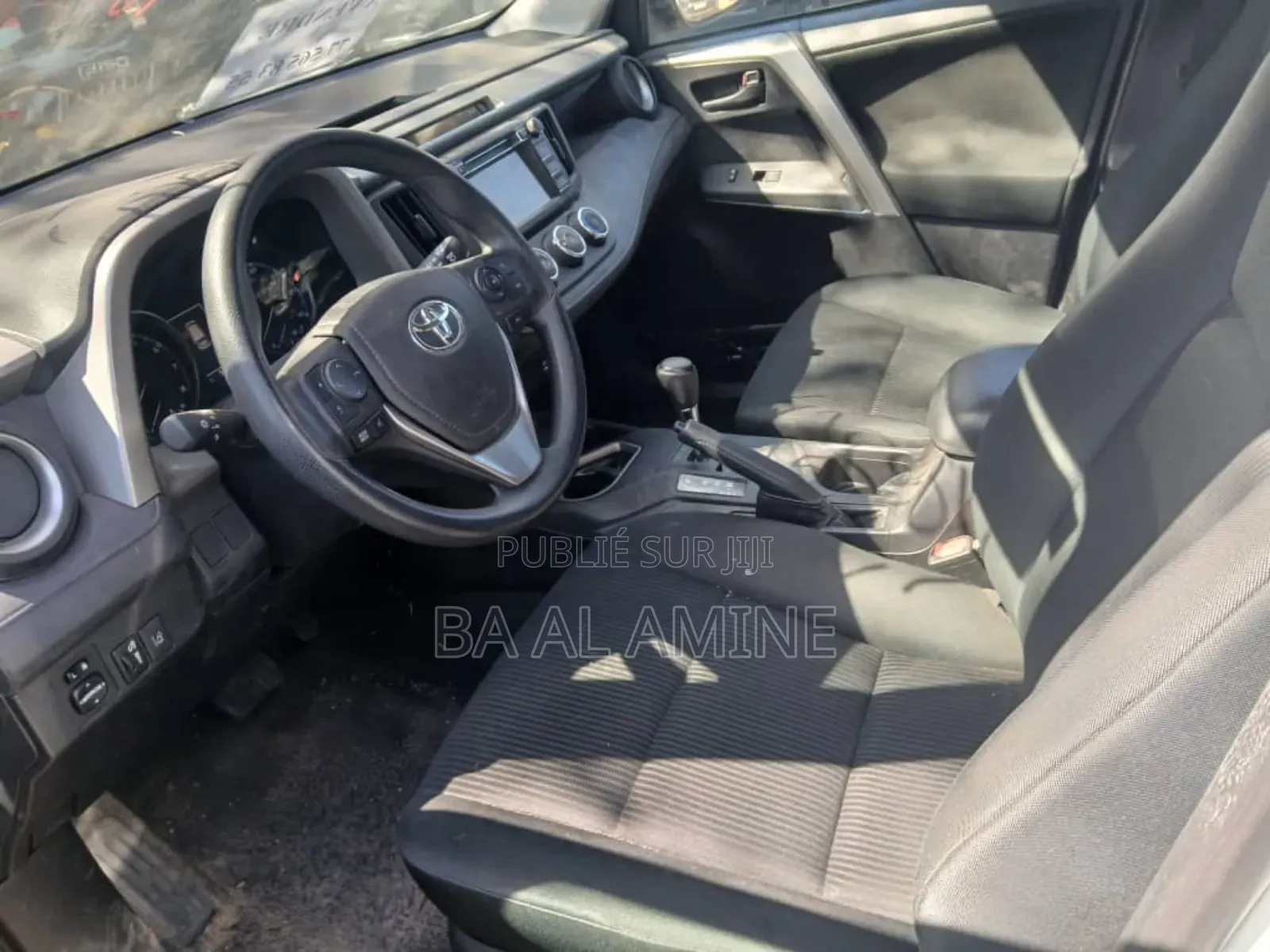 Toyota RAV4 LE 4dr SUV AWD (2.5L 4cyl 6A) 2018 Blanc