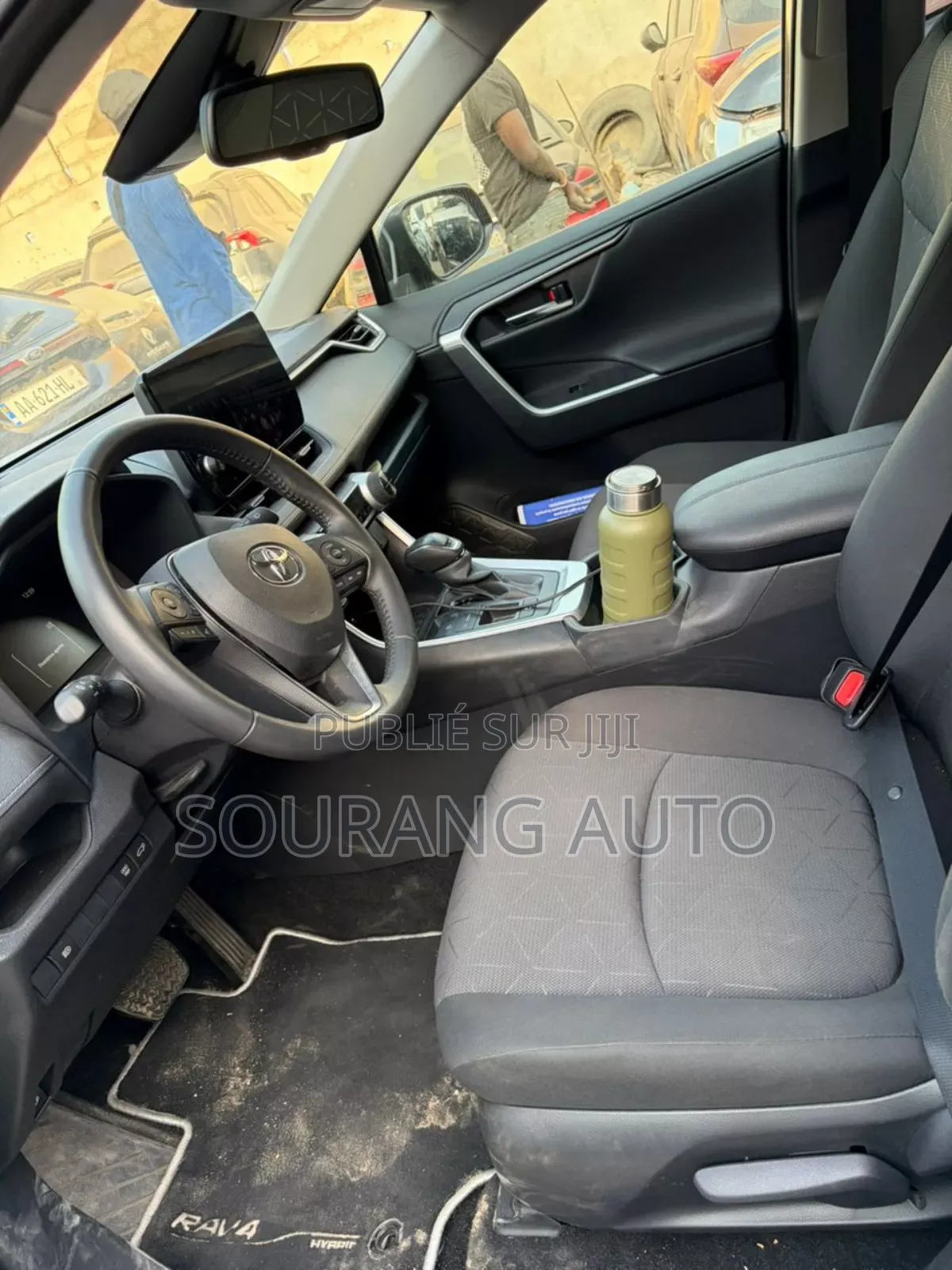 Toyota RAV4 XLE Premium FWD 2023 Black