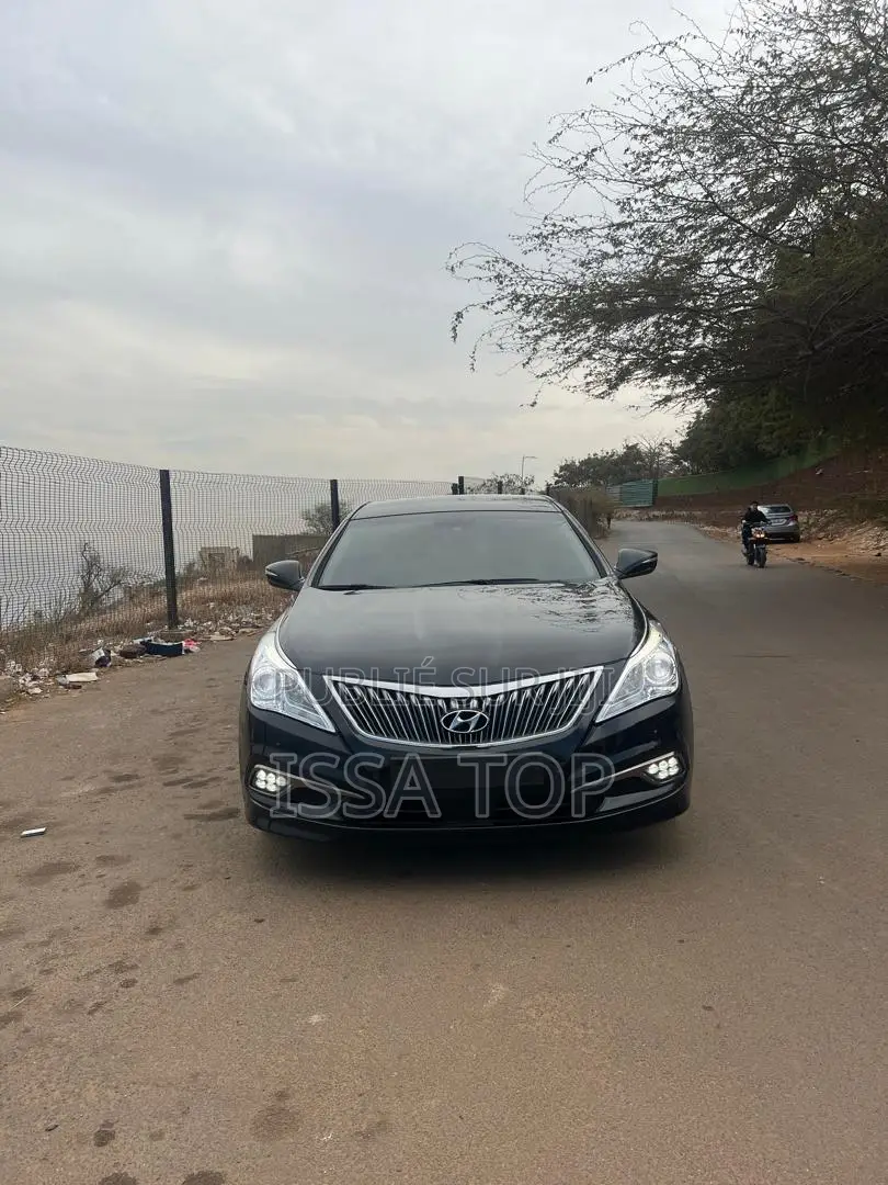 Hyundai Grandeur 2016 Black