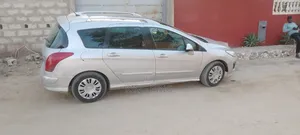 Peugeot 308 Estate 1.4 2011 Gris