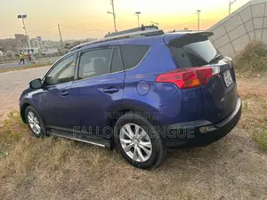 Toyota RAV4 2015 Bleu