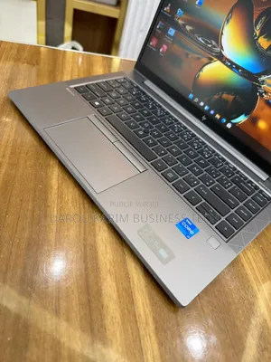 New HP ZBook Firefly G8 16GB Intel Core I7 SSD 512GB