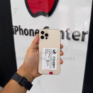 Neuf Apple iPhone 12 Pro 128 GB Doré