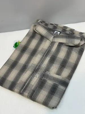 Dialabé Avec Pantalon