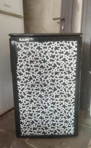 Réfrigérateur Cave À Vin Ou Frigo