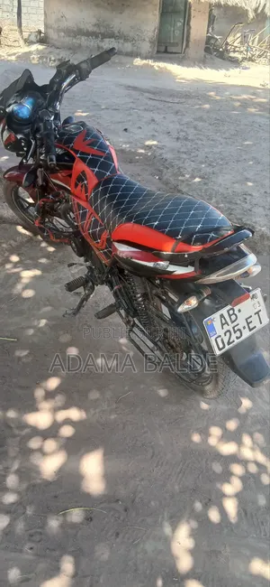 Bajaj Discover 125 2022 Black