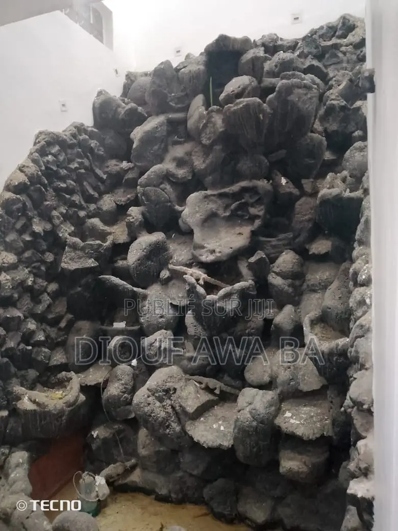 10chbre Villa dans Location Villa R+2, Niayes à Louer