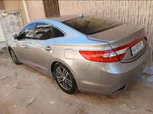 Hyundai Grandeur 2016 Argenté