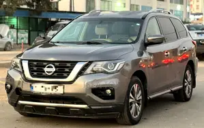 Nissan Pathfinder 2017 Gris