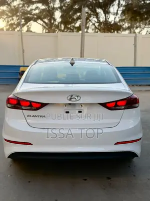 Hyundai Elantra 2017 Blanc